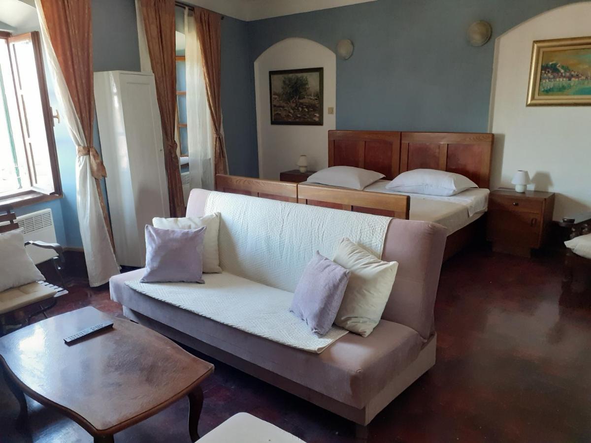 Apartments Sekoko ชิเบนิก ภายนอก รูปภาพ